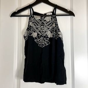 Floral embroidered tank top